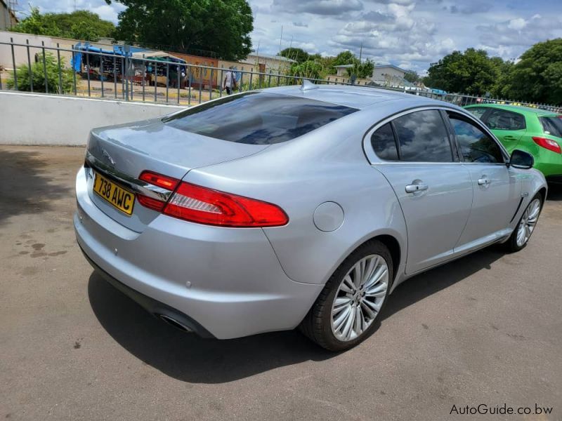 Jaguar Xf 2.0 Luxury