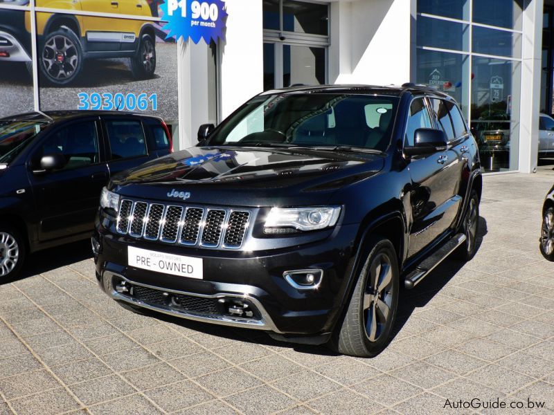 Jeep Grand Cherokee Overland in Botswana