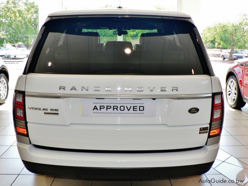 Land Rover Range Rover Vogue S/C in Botswana