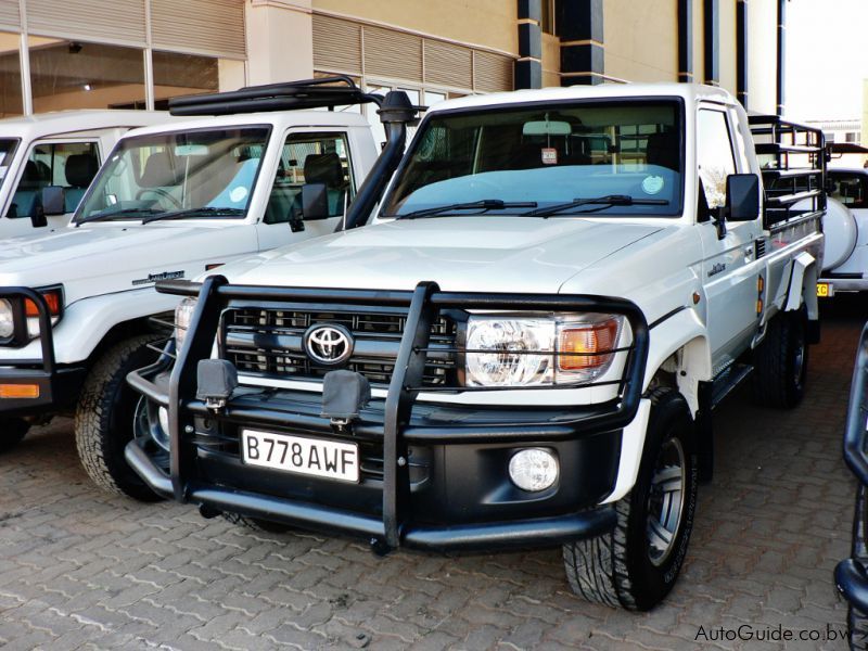 Used Toyota Land Cruiser 2013 Land Cruiser for sale Gaborone Toyota