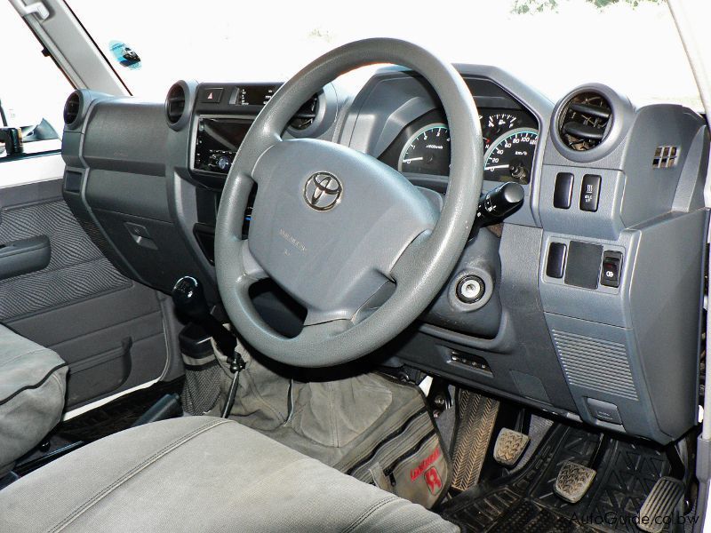 Toyota Land Cruiser V6 in Botswana