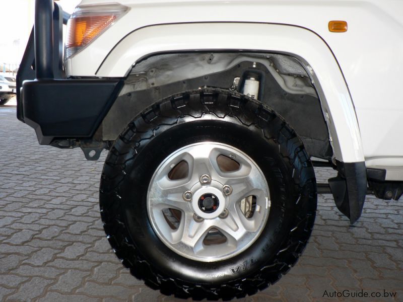 Toyota Land Cruiser V6 in Botswana