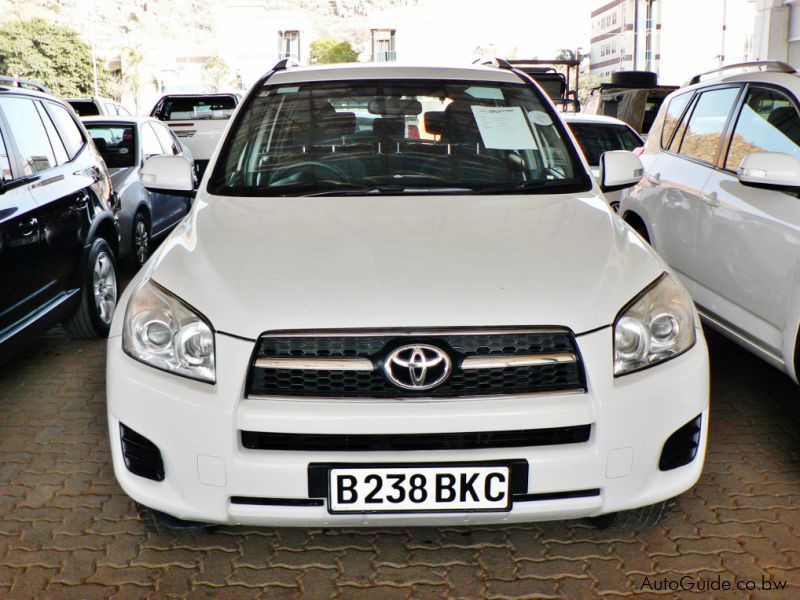 Toyota Rav4 in Botswana