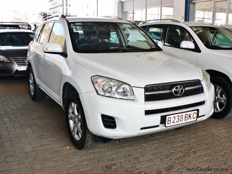 Toyota Rav4 in Botswana