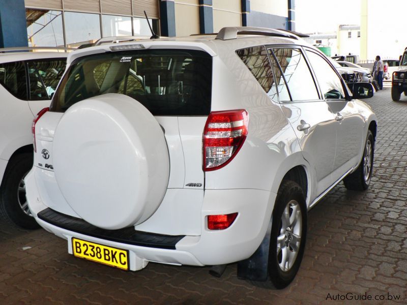 Toyota Rav4 in Botswana