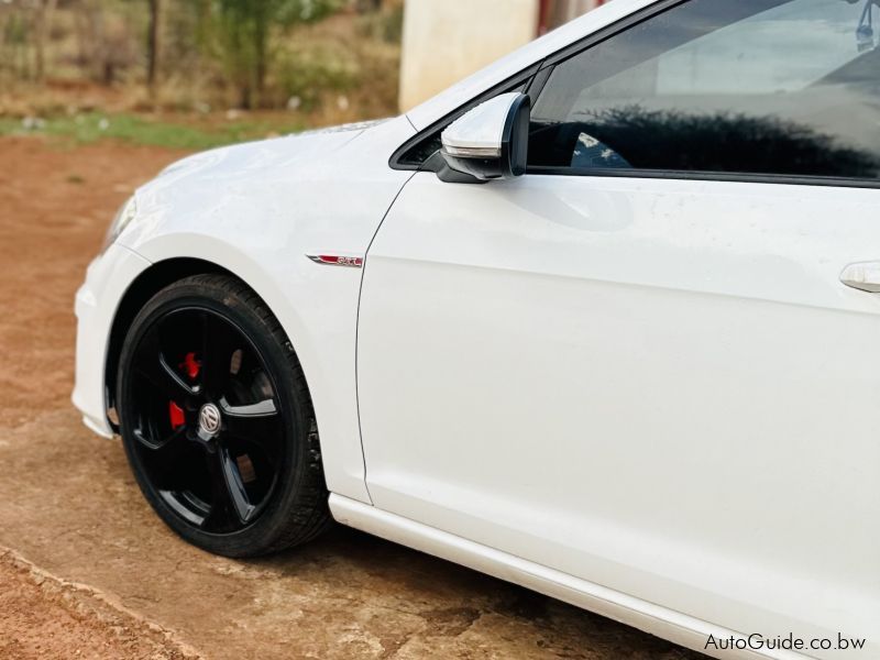 Volkswagen Golf 7 GTI in Botswana