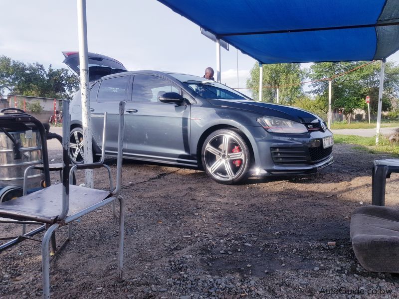 Volkswagen Golf 7 GTI in Botswana