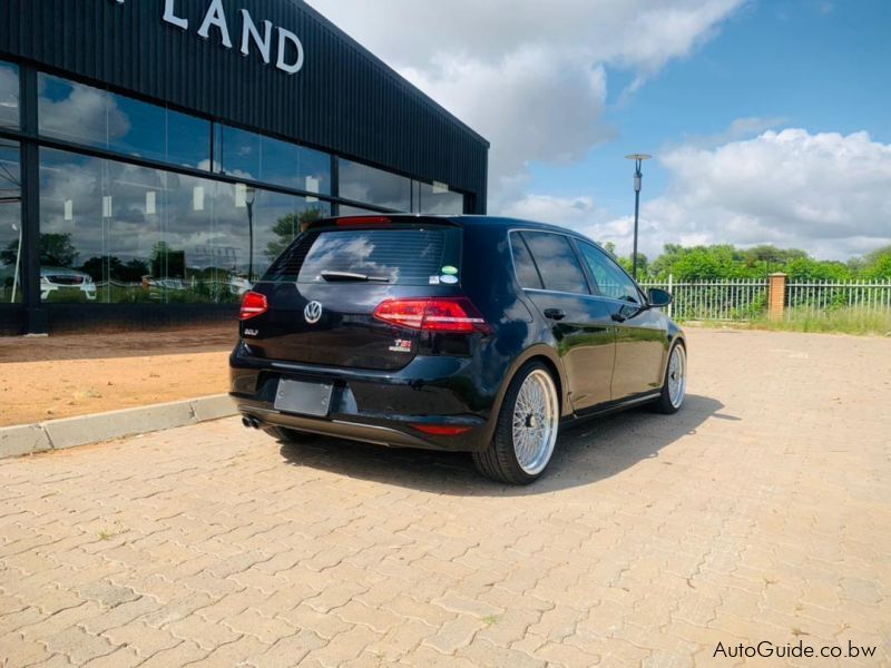 Volkswagen Golf TSi in Botswana