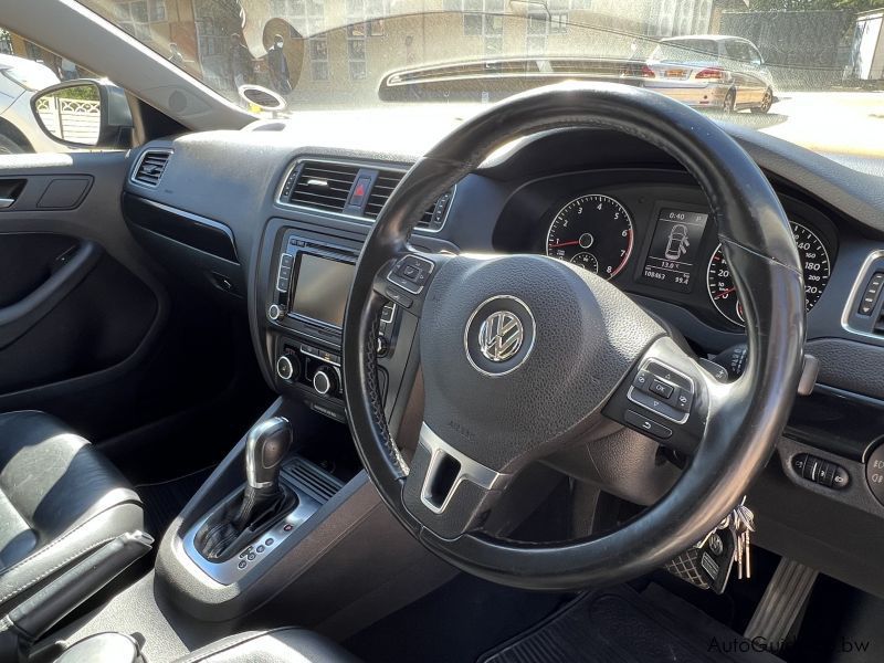 Volkswagen Jetta 6 DSG Comforline in Botswana