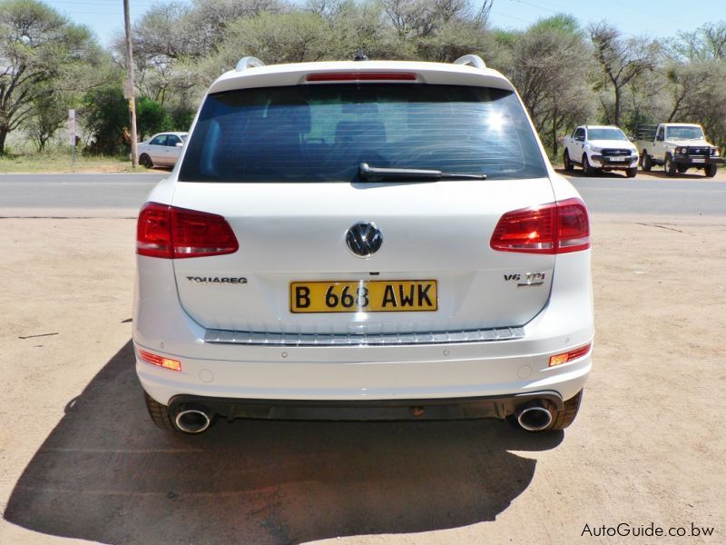 Volkswagen Touareg V6 TDi BlueMotion R-Line in Botswana