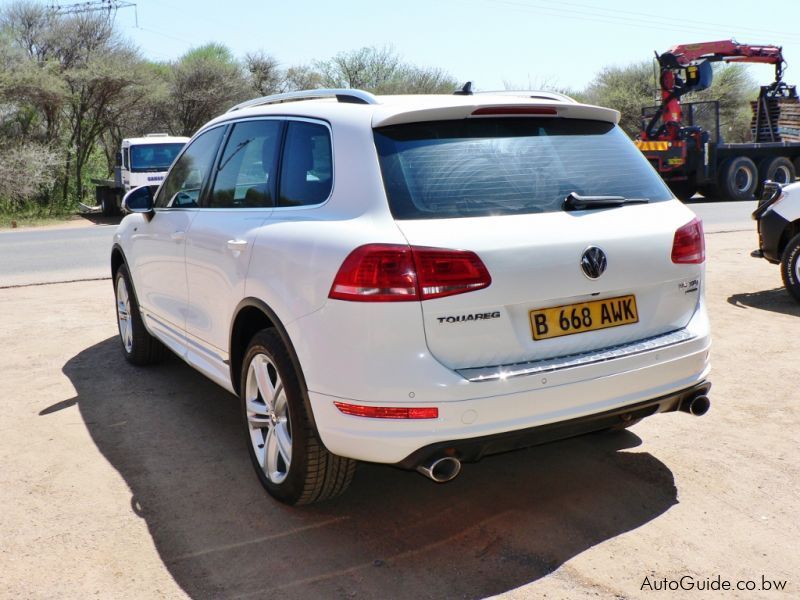 Volkswagen Touareg V6 TDi BlueMotion R-Line in Botswana