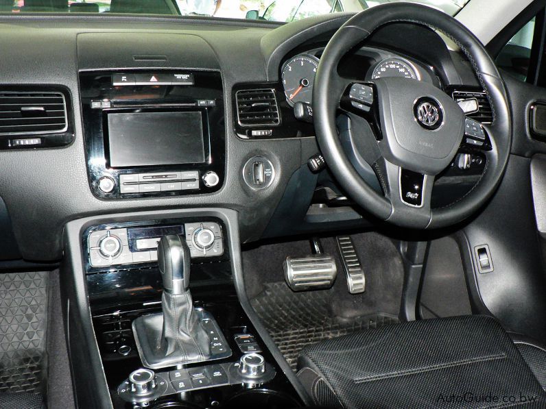 Volkswagen Touareg V6 TDi Bluemotion in Botswana