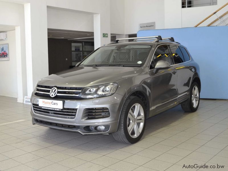 Volkswagen Touareg V6 TDi Bluemotion R_Line in Botswana