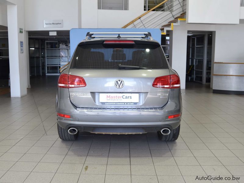 Volkswagen Touareg V6 TDi Bluemotion R_Line in Botswana