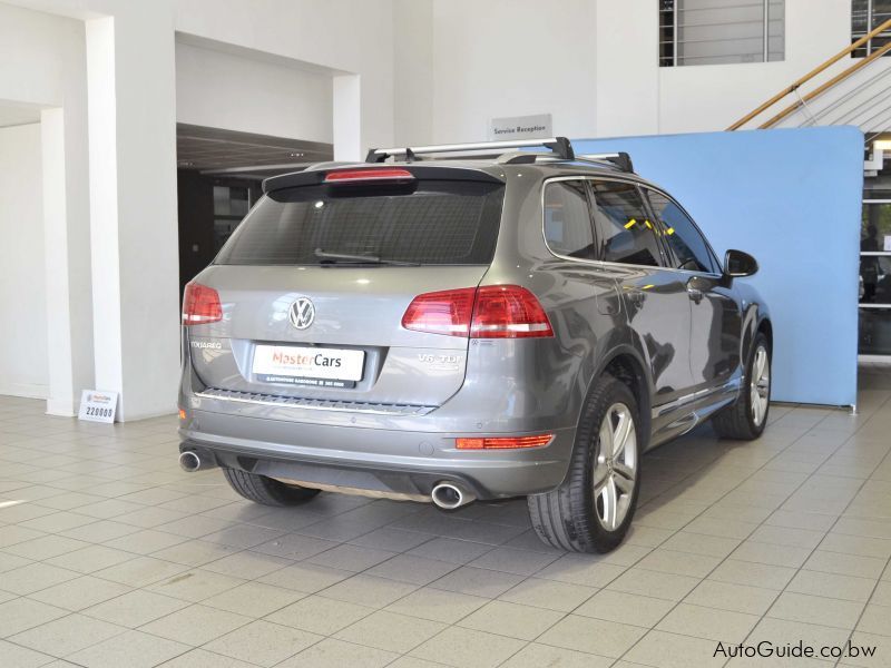 Volkswagen Touareg V6 TDi Bluemotion R_Line in Botswana