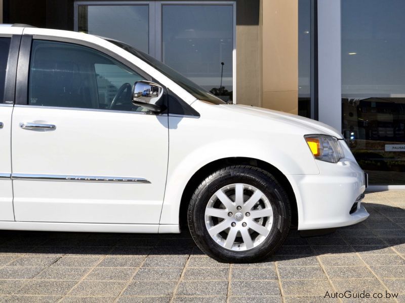 Chrysler Grand Voyager CRD Limited in Botswana