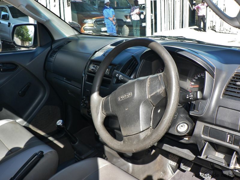 Isuzu KB250 Fleetside in Botswana