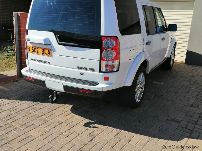 Land Rover DISCOVERY 4 in Botswana