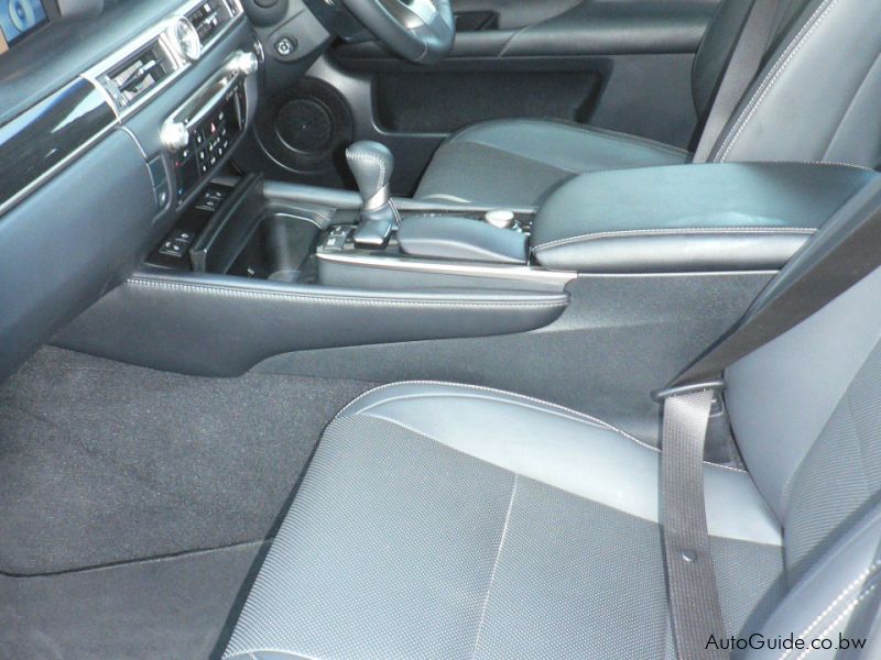 Lexus GS 350 Ex  in Botswana