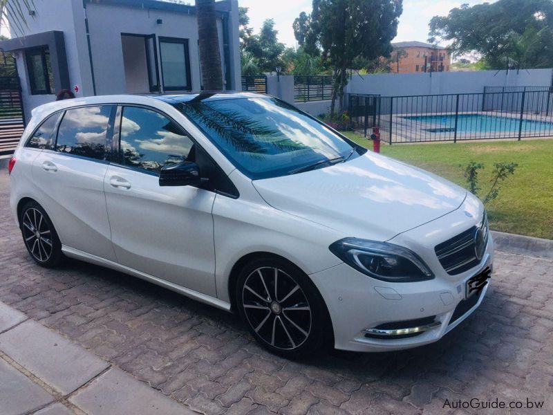 Mercedes-Benz B200 in Botswana