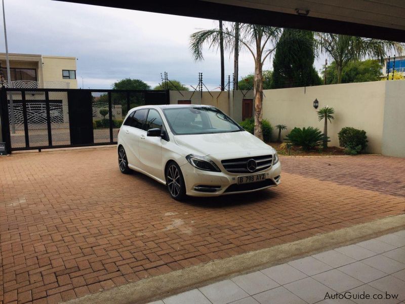 Mercedes-Benz B200 in Botswana