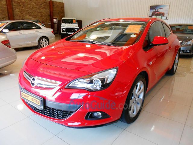 Opel Astra GTC Coupe in Botswana