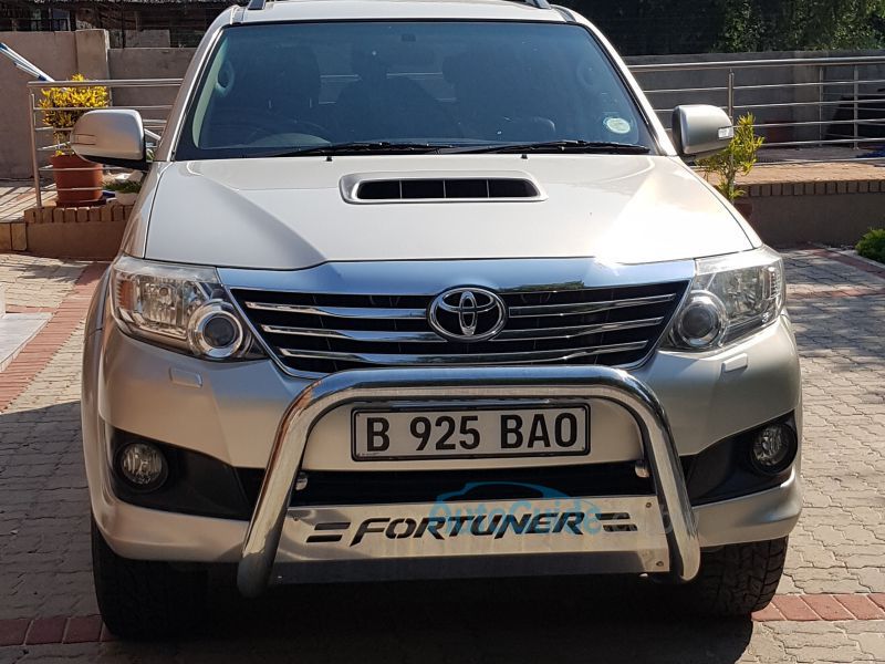 Toyota Fortuner 3.0 D4D 4 x 2 in Botswana