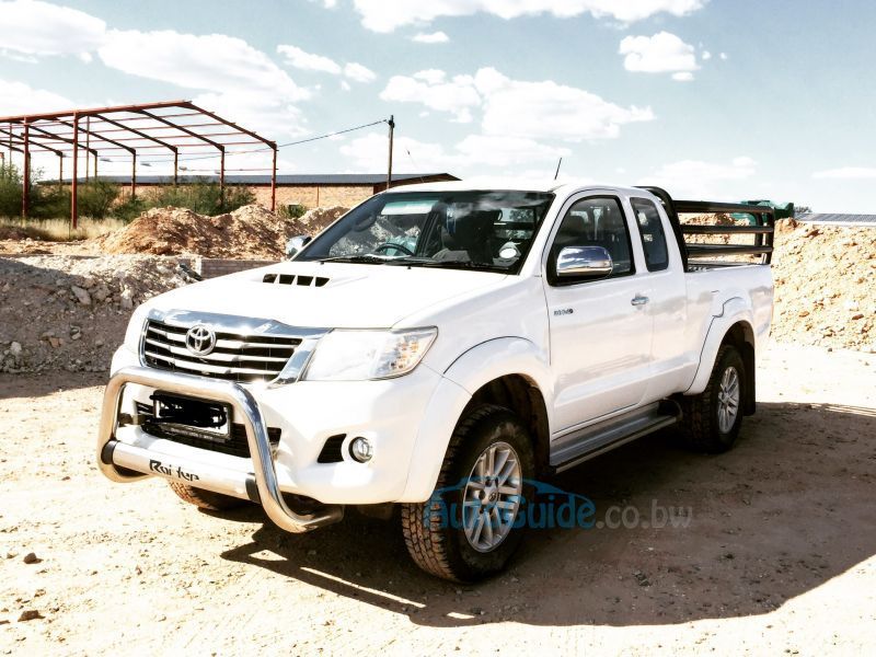 Toyota Hilux 3.0 D4D 2x4 in Botswana