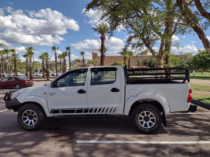 Toyota Hilux 4x4,D/C 2,5 D4D in Botswana