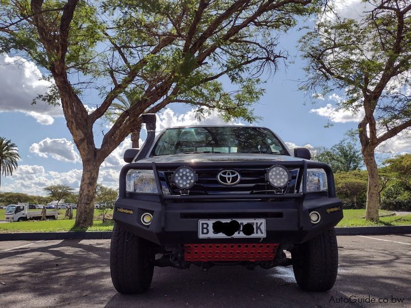 Toyota Hilux 4x4,D/C 2,5 D4D in Botswana