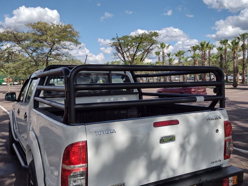 Toyota Hilux 4x4,D/C 2,5 D4D in Botswana