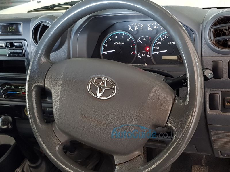 Toyota LANDCRUISER 4.0 V6 in Botswana