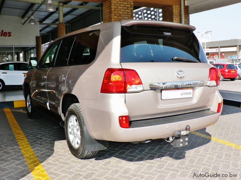 Toyota Land Cruiser 200 Series in Botswana
