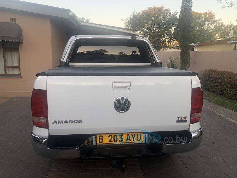 Volkswagen Amarok 2.0 Turbo TDi 4 Motion in Botswana