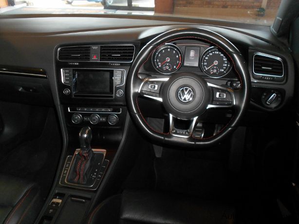 Volkswagen Golf 7 GTi in Botswana