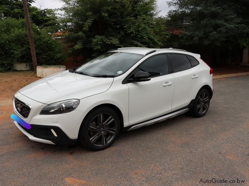 Volvo V40 D4 in Botswana