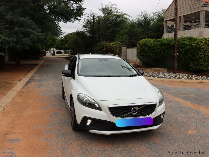 Volvo V40 D4 in Botswana