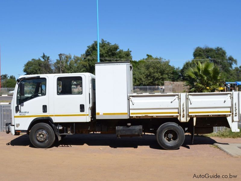 Isuzu 400 Double Cab Drop Side in Botswana