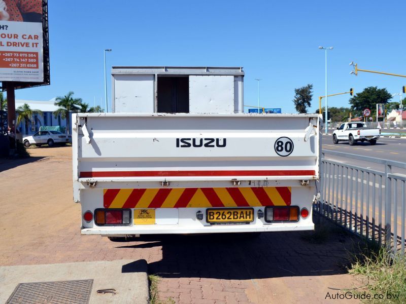 Isuzu 400 Double Cab Drop Side in Botswana