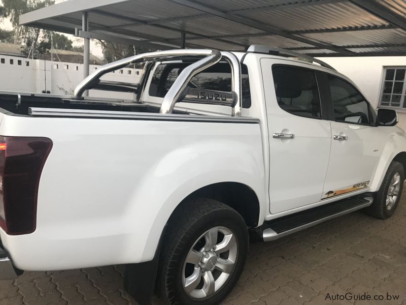 Isuzu KB300 Serengeti in Botswana