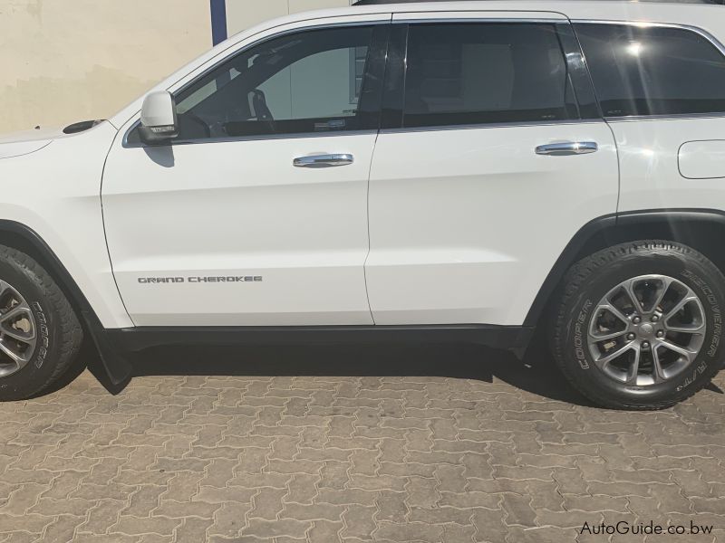 Jeep G/CHEROKEE   in Botswana