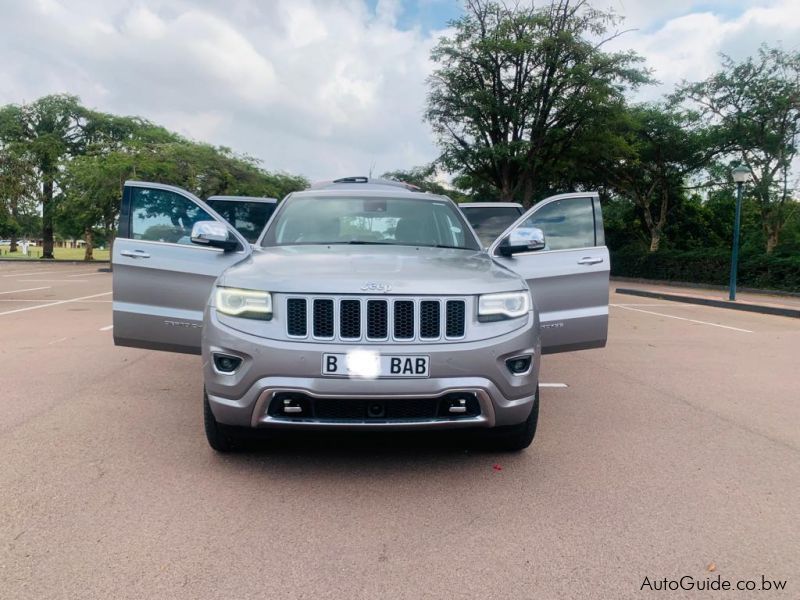 Jeep Grand Cherokee- Overland 3.6 V6 in Botswana