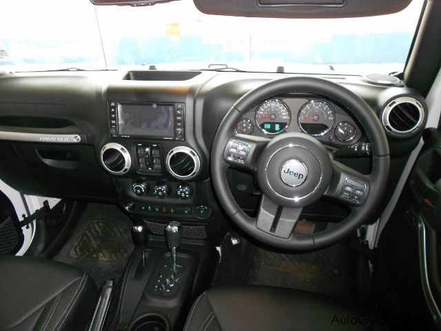 Jeep Wrangler Sahara Unlimited Usado sahara 2015 Jeep Wrangler Sahara Unlimited Usado