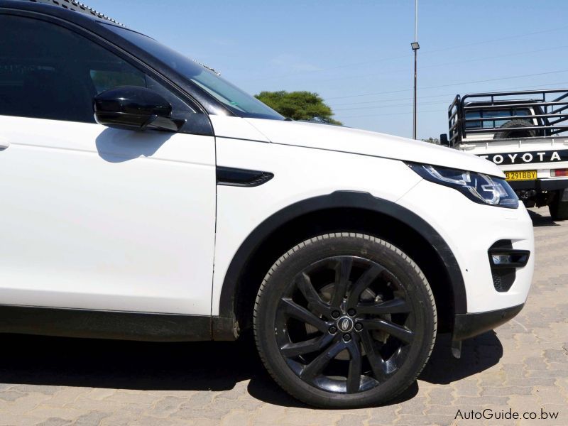 Land Rover Discovery Sport HSE S04 in Botswana