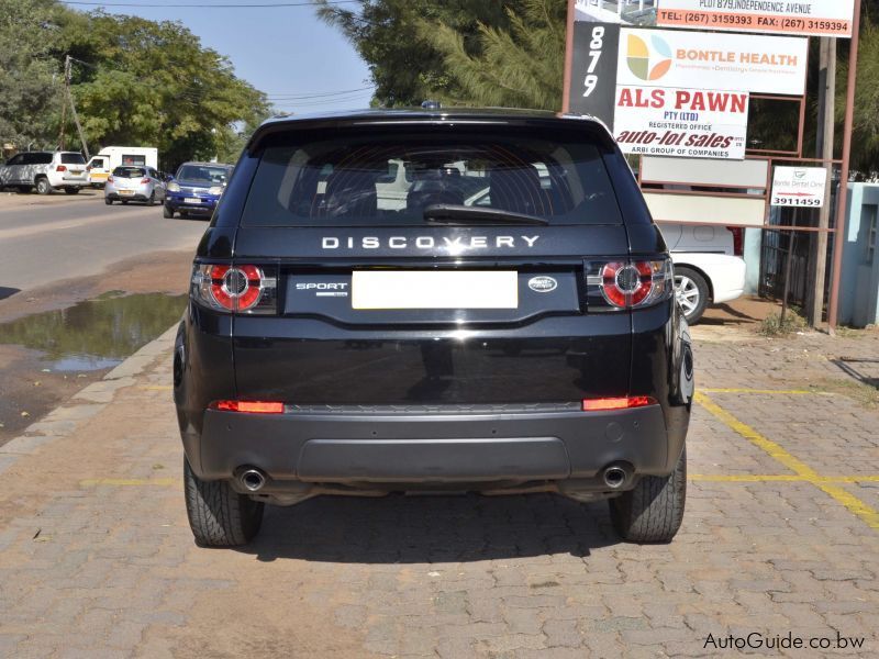 Land Rover Discovery Sport SD4 in Botswana