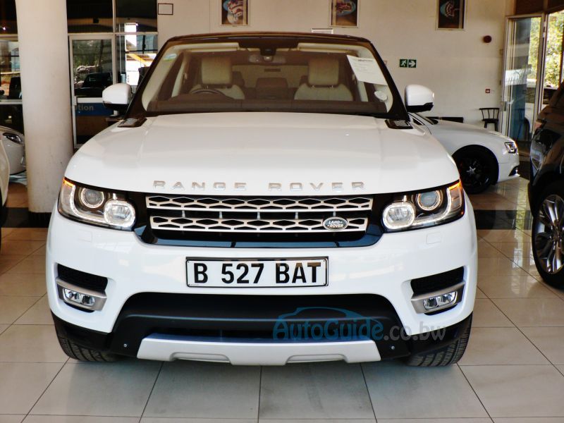 Land Rover Range Rover  in Botswana