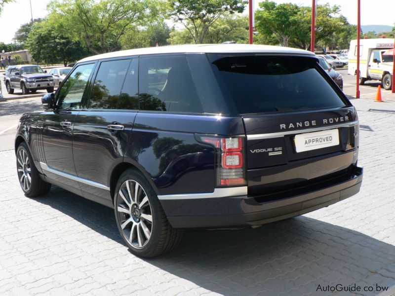Land Rover Range Rover Vogue V8 Super Charged in Botswana