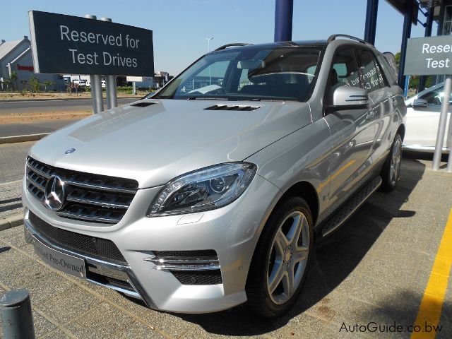 Mercedes-Benz ML 400 in Botswana