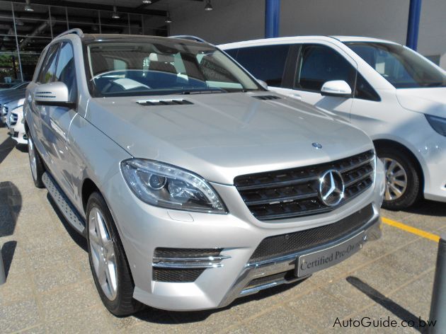 Mercedes-Benz ML 400 in Botswana