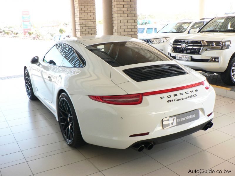 Porsche Carrera 4 911 GTS in Botswana